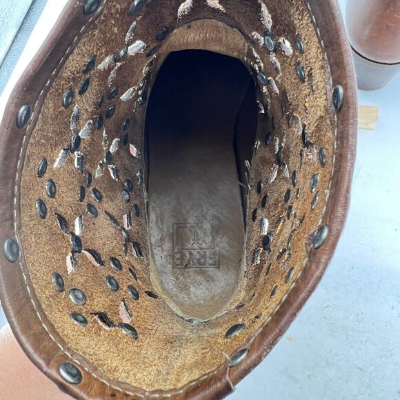 Frye Courtney Overlay Stud Women Size 6B Brown Cognac Leather Laser Cut Boot - Picture 13 of 15